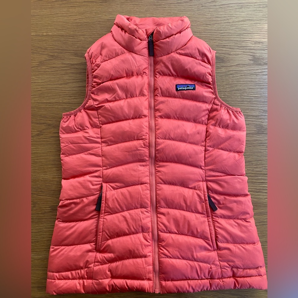 Patagonia Girls’ Down Sweater Vest